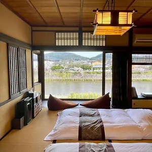 鴨川が一望できる京町家一棟貸しの宿　ケイズヴィラ 日本