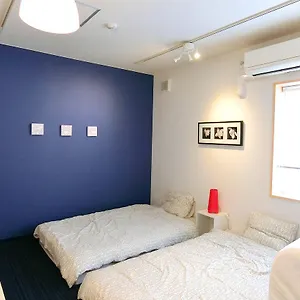 ケイ 101＆102 日本